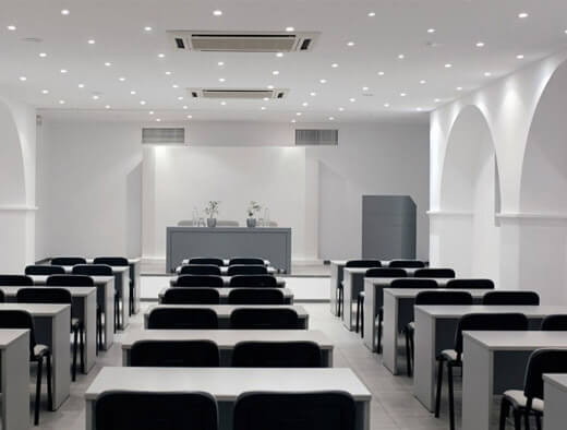 Hold Your Conference at the Most Mesmerizing Surroundings of Santorini